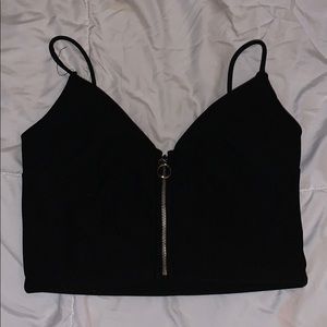 Black cropped tank